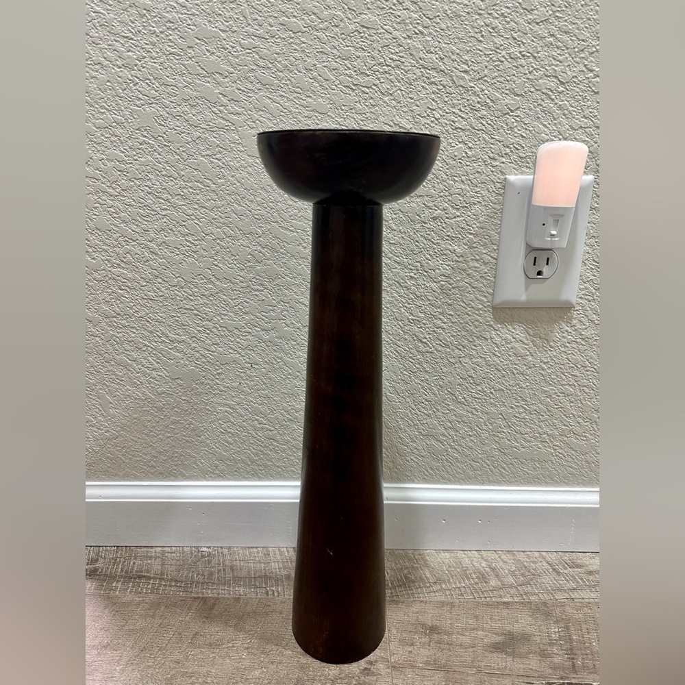 Elegant Brown Wooden Vase‎